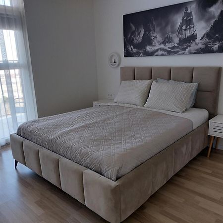 White Dune Apartment - Self Check-In Клайпеда Экстерьер фото